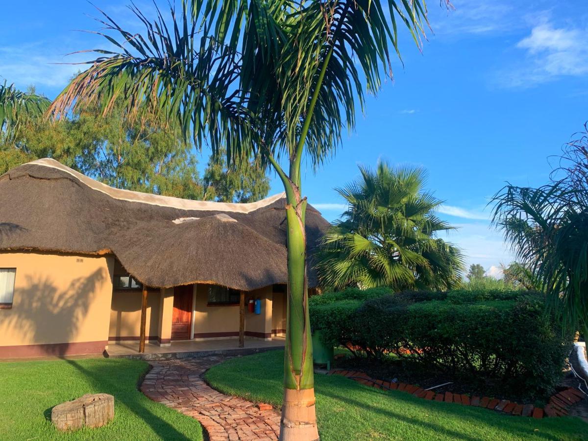 הארארה Riverstone Guest Lodge מראה חיצוני תמונה